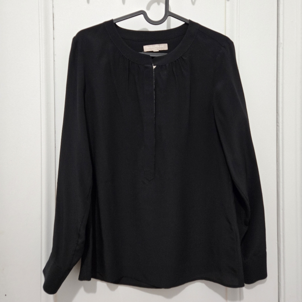 Silk 100% black long sleeve blouse